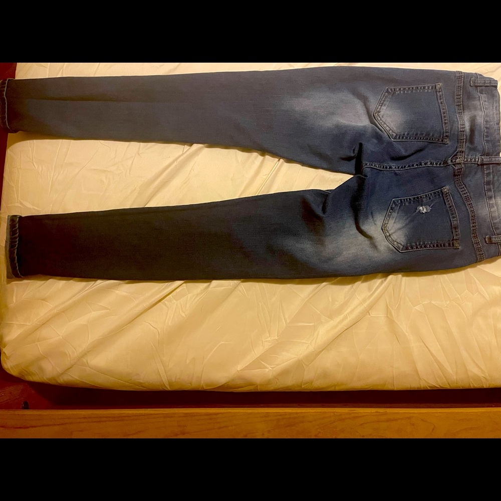 DENIM Ripped Jeans - Picture 5 of 6